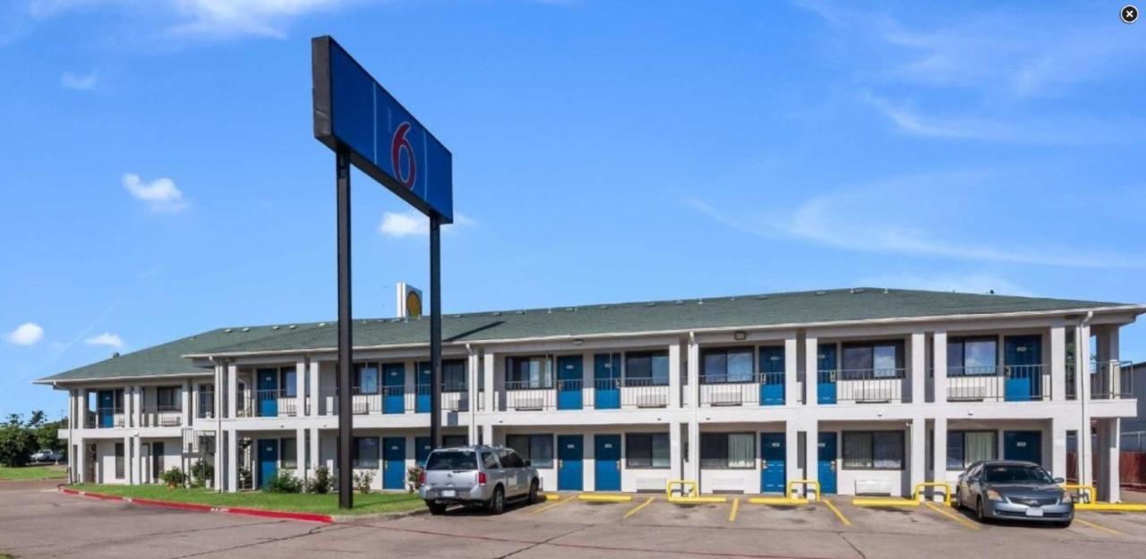 Motel 6 Irving - Loop 12 Bagian luar foto