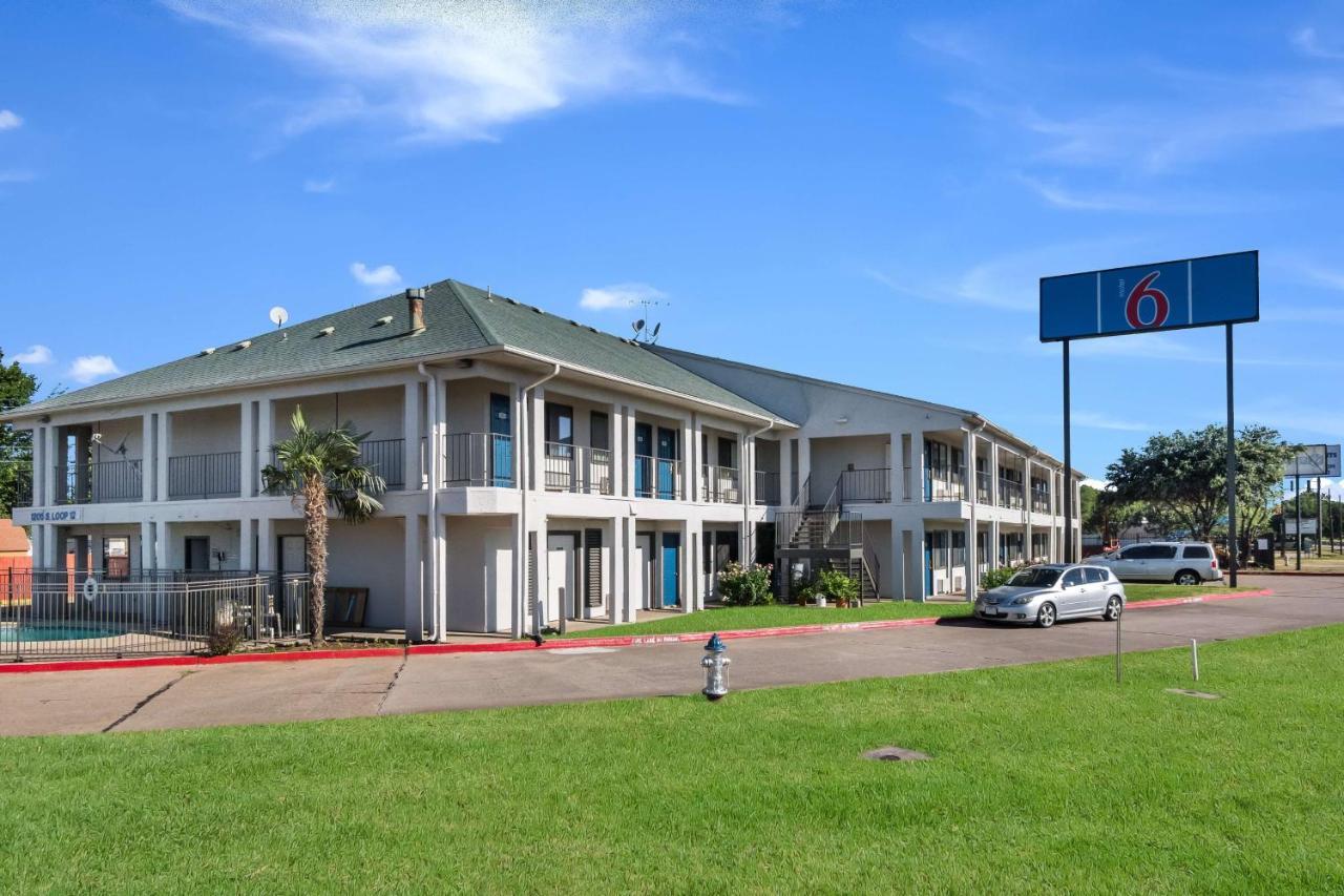 Motel 6 Irving - Loop 12 Bagian luar foto
