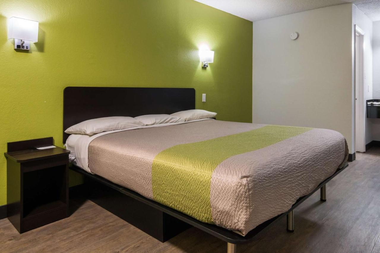 Motel 6 Irving - Loop 12 Bagian luar foto
